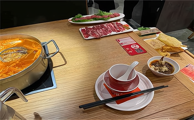 尚品潮汕牛肉火鍋 用產(chǎn)品與服務(wù)打動消費者的心